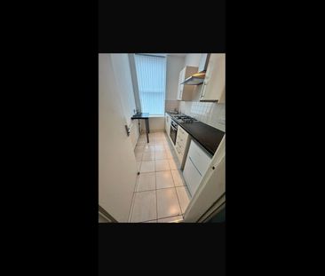 1 Bed Flat, Bagot Street, L15 - Photo 4