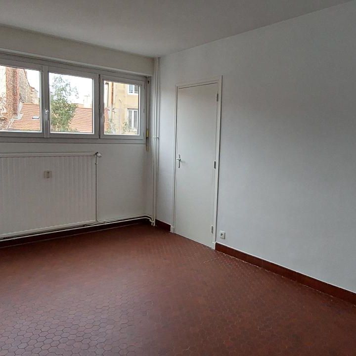 : Appartement 65.0 m² à ST ETIENNE - Photo 1