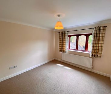 4 bedroom detached house to rent - Photo 6
