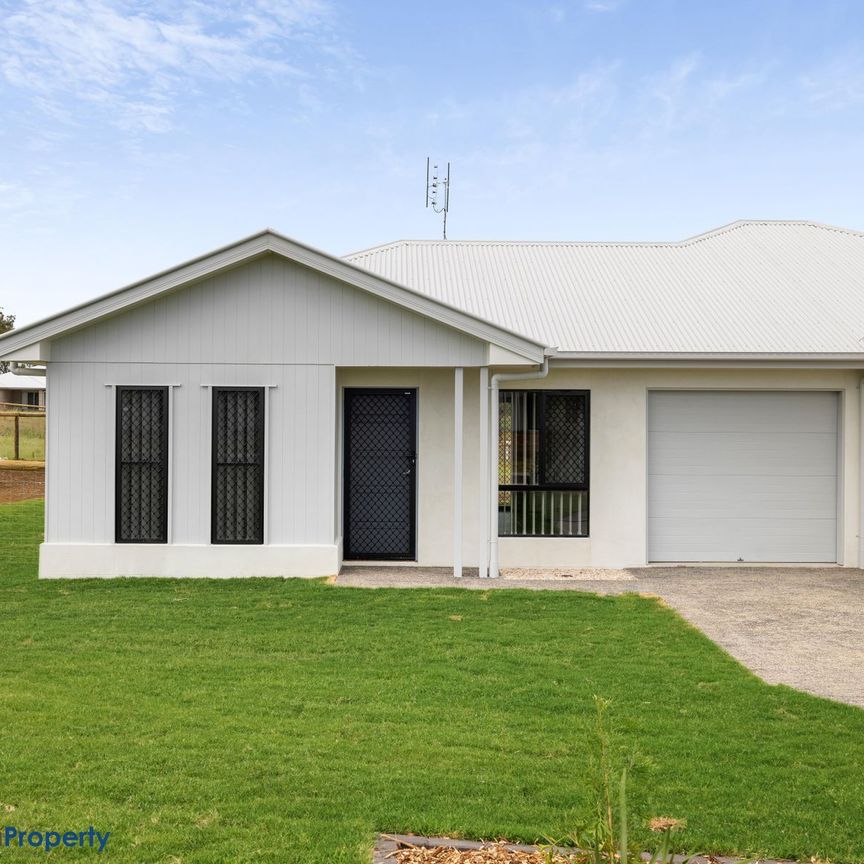 2/17 Aquila Drive, 4352, Meringandan West Qld - Photo 2