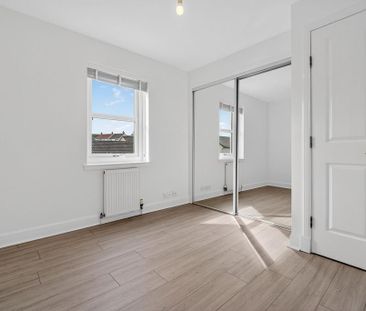 2 bedroom semi-detached house to rent - Photo 5