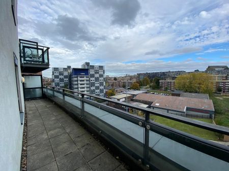 2 bedroom apartment to rent - Photo 3