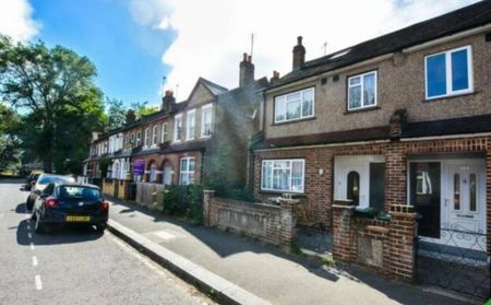 4 bedroom terraced house to rent - Photo 2