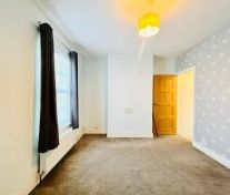 2 bed Mid Terraced House for Rent - Photo 3