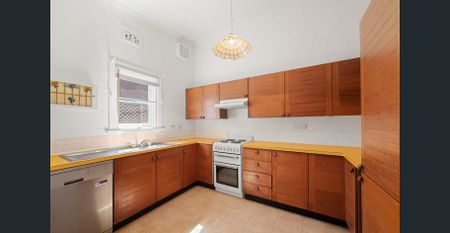 Freshly Updated Family Home – Spacious, Secure & Convenient Location - Photo 4