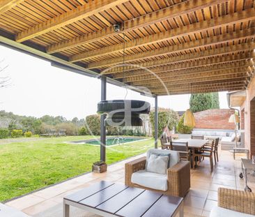 Single-family home for rent in Golf de Sant Cugat - Photo 5