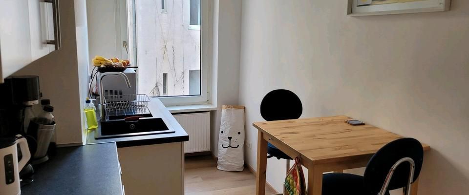 Untermiete Berlin (Jan-Juli): 2 Zimmer-Wohnung - Foto 1