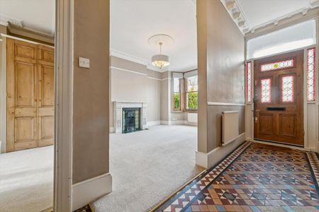 5 bedroom terraced house to rent - Photo 2