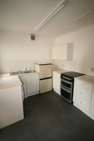 266 Donegall Avenue, Belfast, BT12 6LU - Photo 3