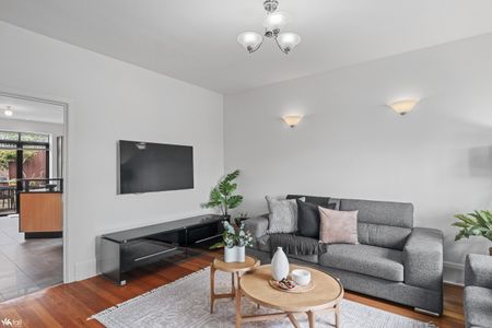 Character Home, Great Location - Photo 3