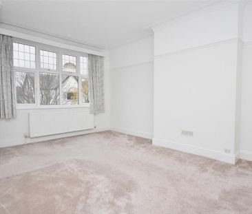 4 bedroom semi-detached house to rent - Photo 4