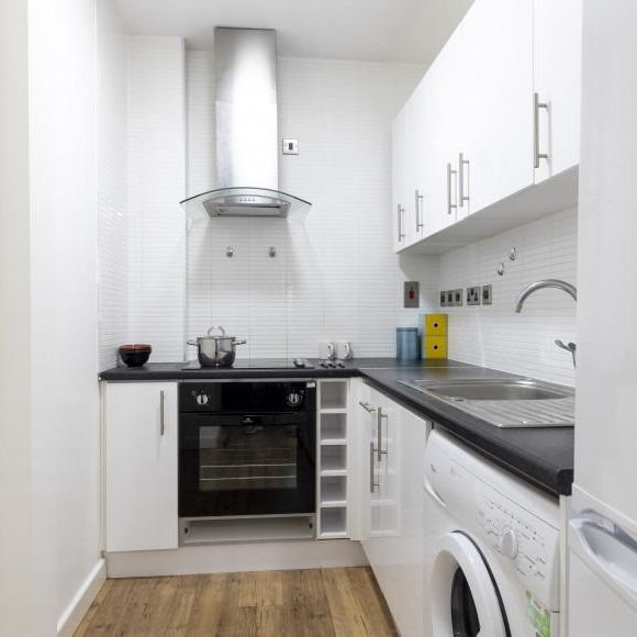 Studio to rent - Photo 1