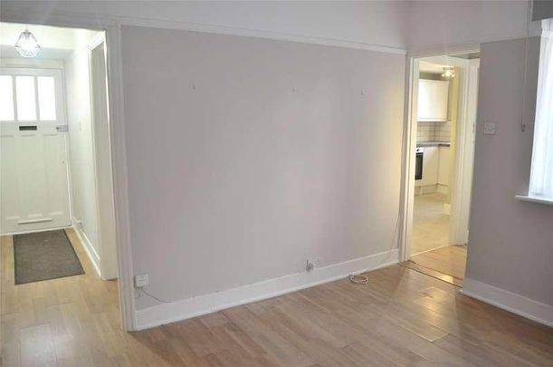 Collingwood Road, Sutton, SM1 - Photo 1