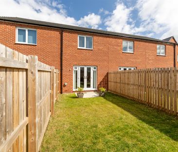 2 bed terraced house to rent in Hawk Chase, Newcastle Upon Tyne, NE13 - Photo 2