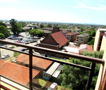 2 Bedroom Apartment with ensuite, Stunning open city and district v... - Photo 4