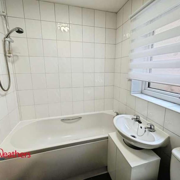 Doncaster Road, Barnsley, S70 - Photo 1