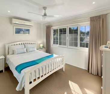 Spacious Family Living in the Heart of Woombye - Photo 5