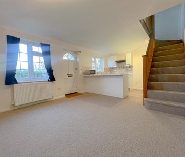 Snowdon Close, Eastbourne - Photo 2