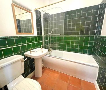 3 bedroom apartment to rent - Photo 1