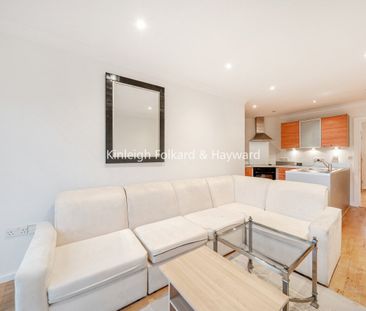 Princes Way, Southfields, London, SW19 - Photo 2