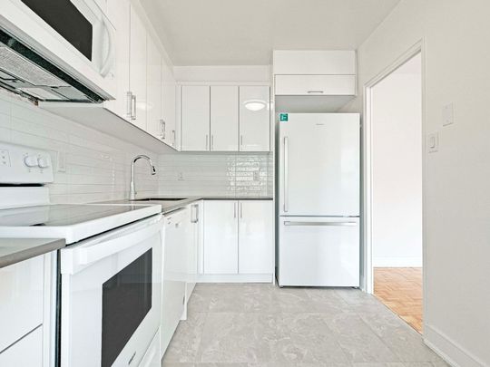 For Lease - 10 Shallmar Boulevard Unit# 407, Toronto, Ontario - Photo 1