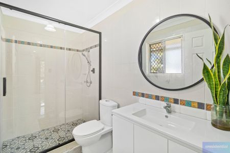5 Silvestro Place, Edens Landing QLD 4207 - House For Rent | Domain - Photo 2