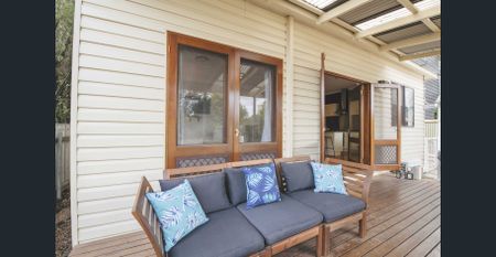 Cosy Furnished Home - Close to Town - Photo 2