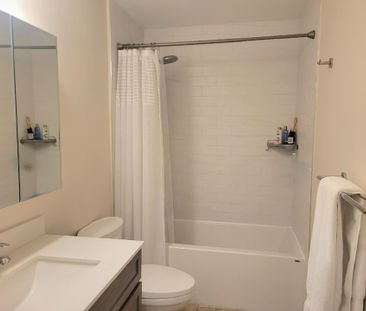 For Lease - 52 Franel Crescent, Toronto, Ontario - Photo 6