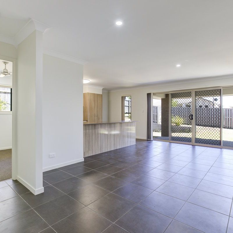 3 Bedroom Family Home With a Study!!!! - Photo 1
