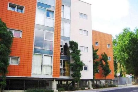 Hermit Road, London, E16 - Photo 5