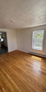 2 CH - 1 SDB - Windsor - $925 /mo - Photo 3