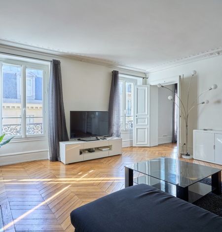 Appartement • Saint Philippe du Roule - Photo 5
