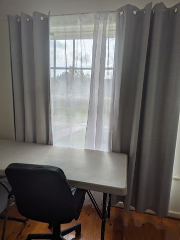 4-bedroom shared house / townhouse, Monaro court - Photo 3