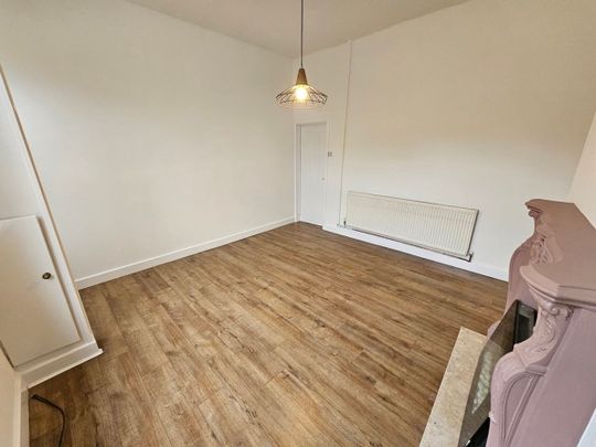 Pilsworth Road, Heywood - Photo 1