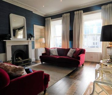 3 bedroom flat to rent - Photo 1