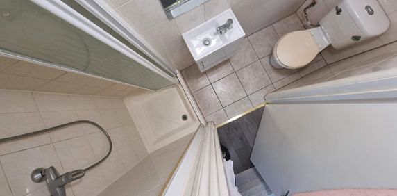 Studio Flat, Benwell Road, N7 - Photo 2