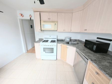 For Lease - 26 Lippincott Street Unit# 2nd&3rd, Toronto, Ontario - Photo 4