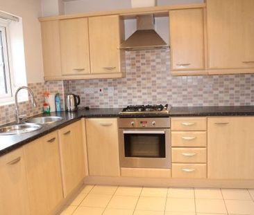 Corelli Close, Stratford-upon-Avon, CV37 - Photo 5