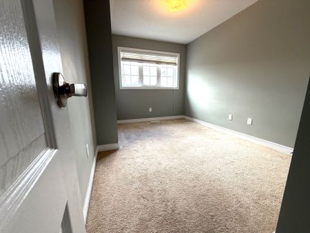 For Lease - 88 Banbridge Crescent Unit# Upper, Brampton, Ontario - Photo 4