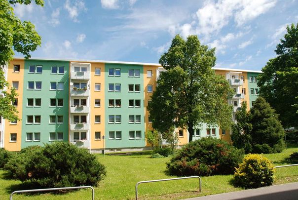 Neu sanierte Familienwohnung mit Wohlfühlbalkon - Photo 1