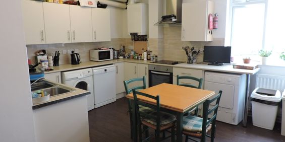 Student Properties to Let - Photo 3