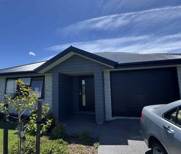 Warm, Welcoming & Wonderfully Modern - Photo 1