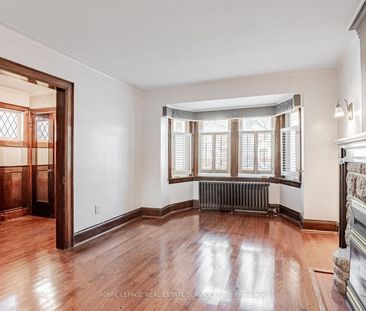 For Lease - 7 Duplex Crescent, Toronto, Ontario - Photo 2