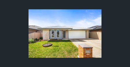 Quality, Style and Convenience in Winter Valley - Photo 5