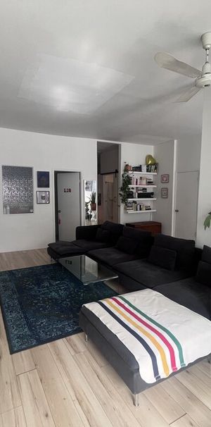 Villeray - Superbe Loft 4 1/2 + Parking - Photo 1