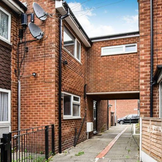 Duke Court, Trafford, M16 - Photo 1