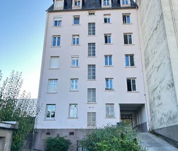 Location Appartement 2 pièces 65m² - Photo 2