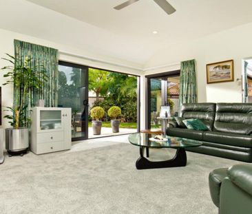 Executive home in Greenhithe - Photo 5