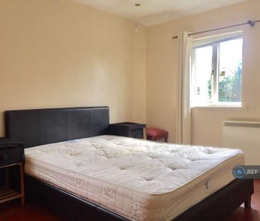 1 bedroom end of terrace house to rent - Photo 2