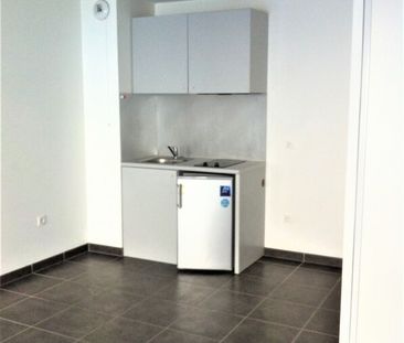 Location Appartement 2 pièces 39m² LORMONT 33310 - Photo 2